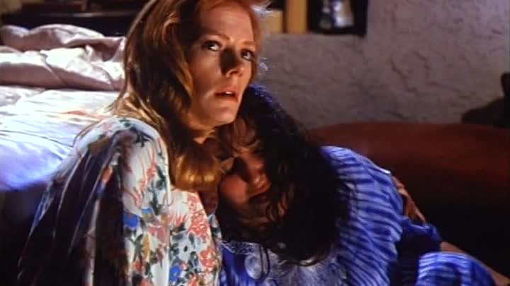 ⁣China Beach S03E14 Holly's Choice