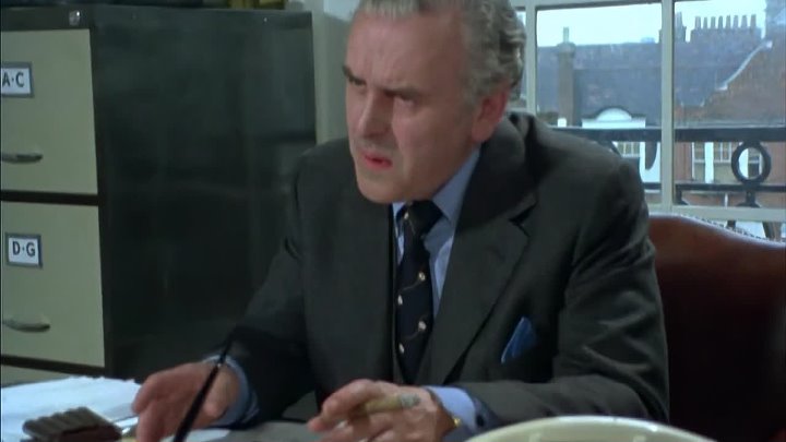 ⁣Minder - S1 E4 - A Tethered Goat (1080p)