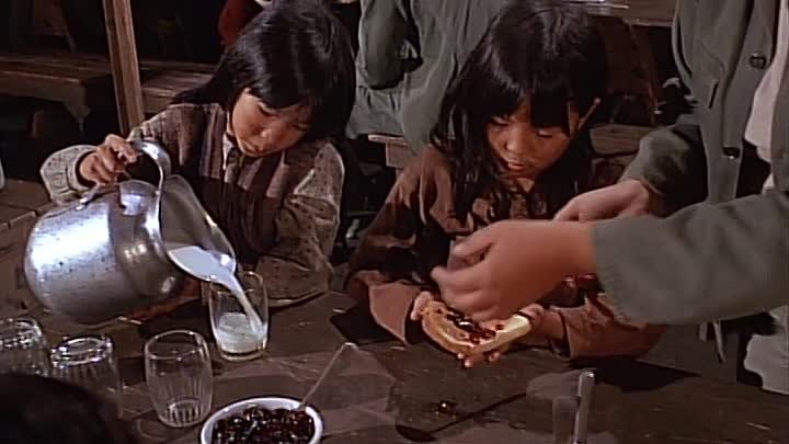 ⁣M*A*S*H S04E08 - The Kids
