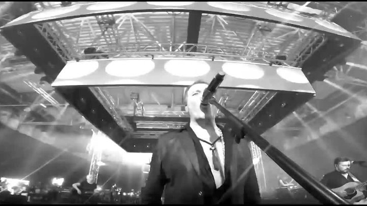 ⁣Van Gogh Akustik koncert 30 godina benda LIVE (BelExpo Centar 2016)