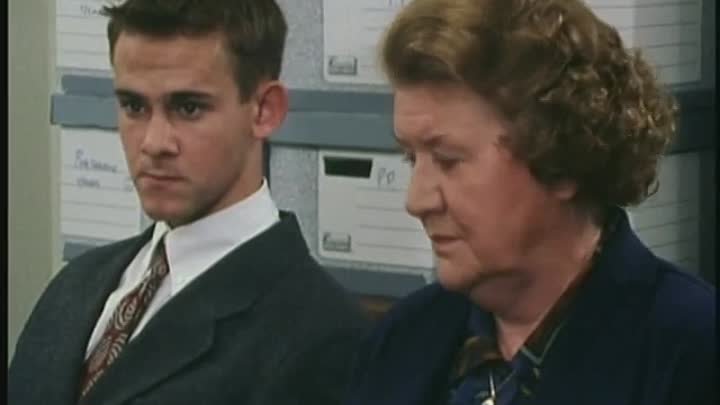 ⁣Hetty Wainthropp Investigates [S03E06] Pursuit by Proxy (1997)