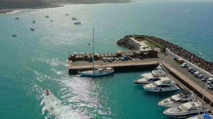 ⁣Over Atlanten S10E01 Leaving the Safe Harbor 1080p AMZN WEB-DL DDP2 0 H 264-RAWR