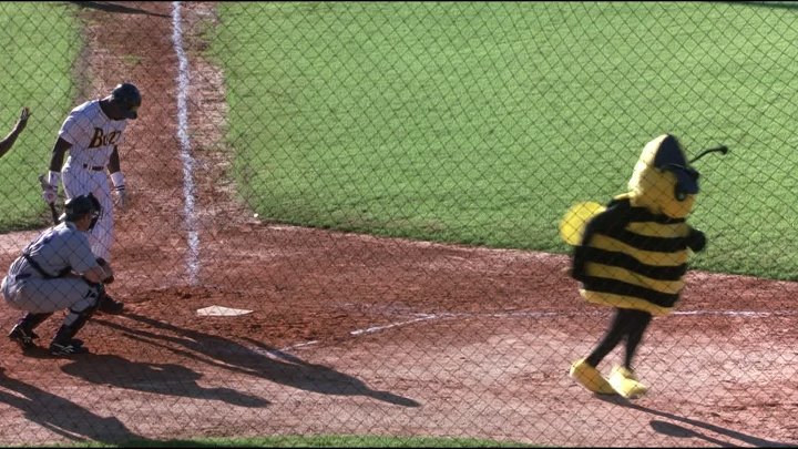 ⁣Major League Back to the Minors 1998 1080p BluRay x264-OFT