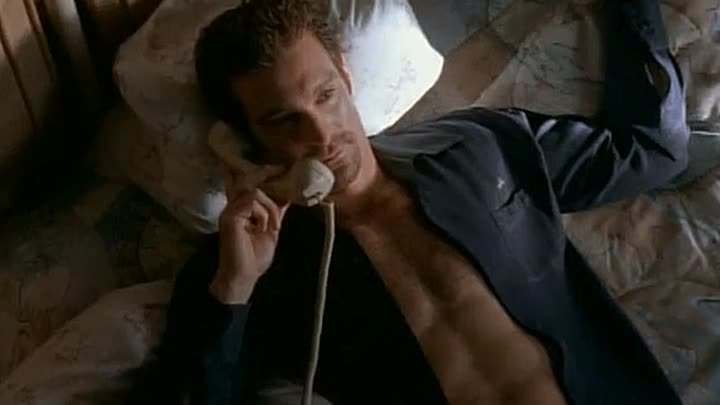 ⁣The Pretender S03E20 Qallupilluit