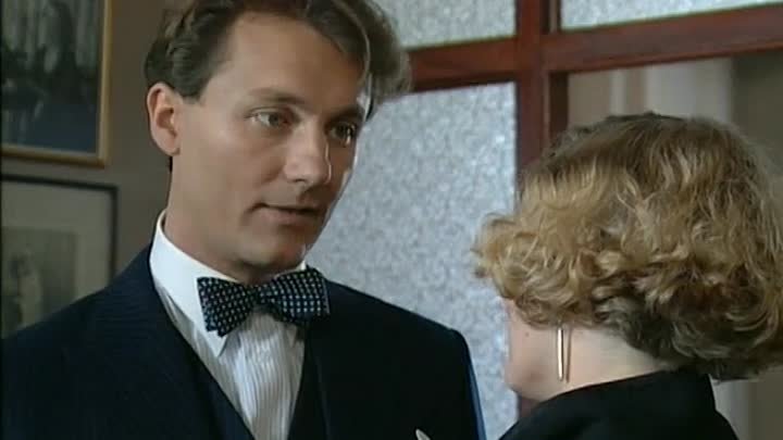 ⁣House of Eliott (1991) [S1E11]