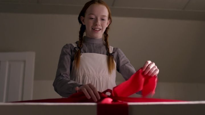 ⁣Anne with an E (2017) [S1E5] Tightly Knotted to a Similar String