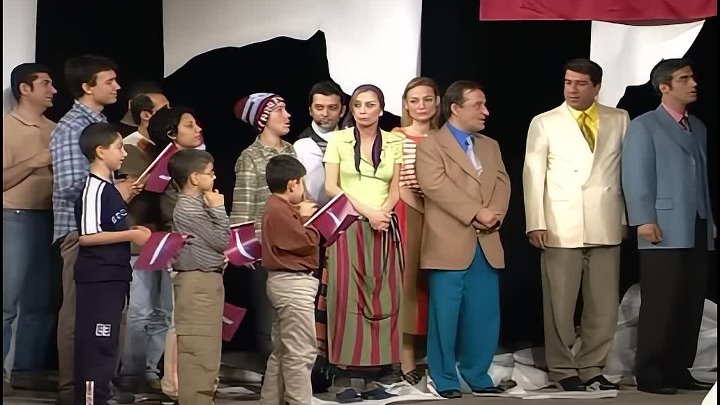 ⁣Uzun Donlu Kişot Ortaoyuncular (2004) 1080p WEBRİp x264 -TR -Ferhan Şensoy