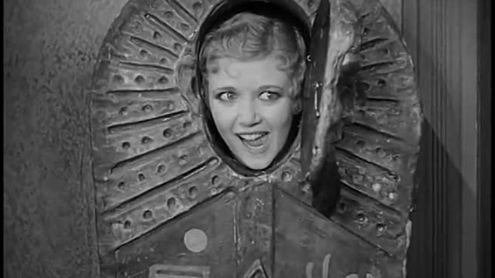 ⁣Soup to Nuts (1930)🌻 Black & White Films