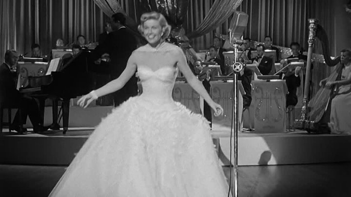 ⁣Young Man With A Horn (1950) (720p)🌻 Black & White Films