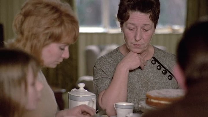 ⁣Family Life (1971) (720p)🌻 70's Movies