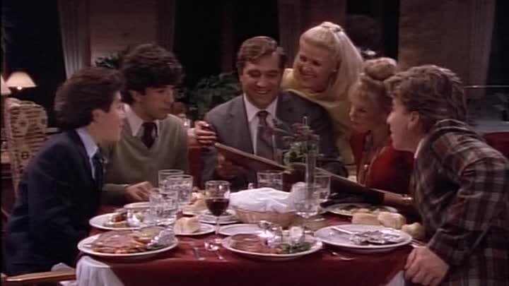 ⁣The Wonder Years [S05E08] Dinner Out