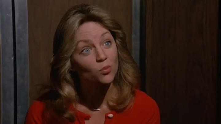 ⁣Tabitha [S1E3] Halloween Show