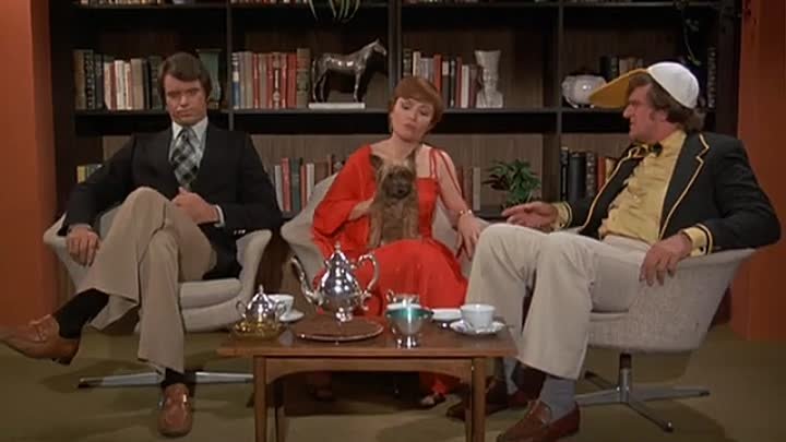 ⁣Tabitha [S1E10] What's Wrong with Mister Right?