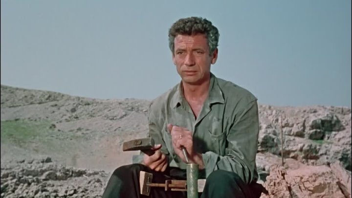 ⁣The Wide Blue Road (1957) (1080p)+subtitle