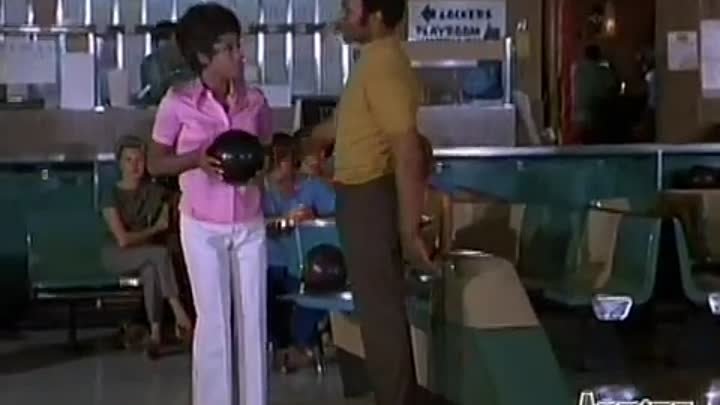 ⁣Julia E68 - Bowled over