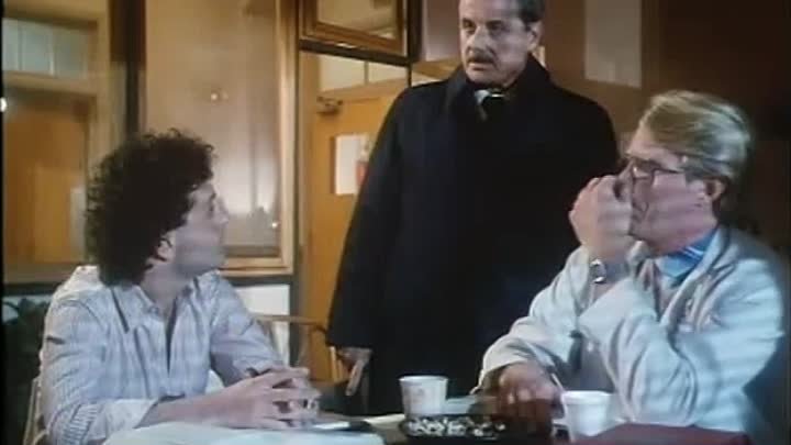 ⁣St Elsewhere S02E20 Cramming