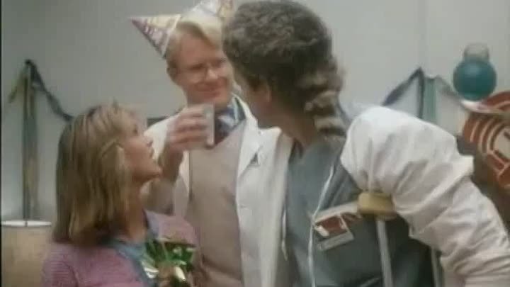 ⁣St Elsewhere S04E15 Family Feud