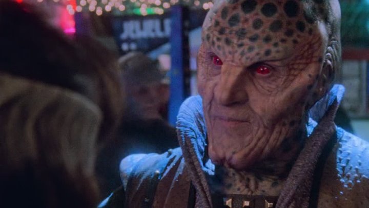 ⁣Babylon 5 [03E05] Voices of Authority