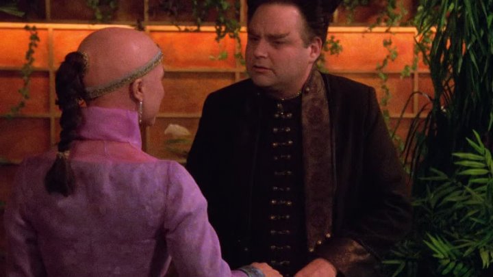 ⁣Babylon 5 [S03E012] Sic Transit Vir