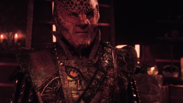 ⁣Babylon 5 [S02E20] The Long, Twilight Struggle