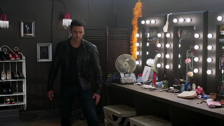 ⁣Republic of Doyle S04E01 From Dublin With Love