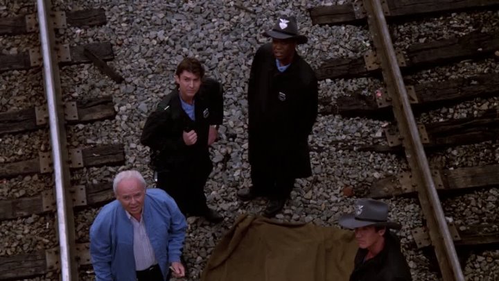 ⁣In the Heat of the Night [S03E07] Time of the Stranger