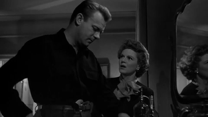 ⁣Raw Deal (1948) [720p] - Dennis O'Keefe, Claire Trevor, Marsha Hunt