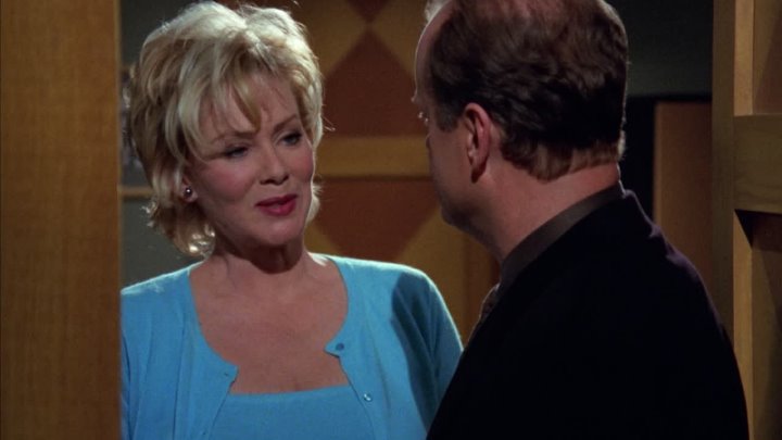 ⁣Frasier [S07E14] (1080p) Big Crane on Campus