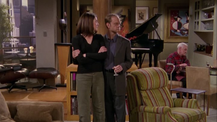 ⁣Frasier [S10E12] (1080p) The Harassed