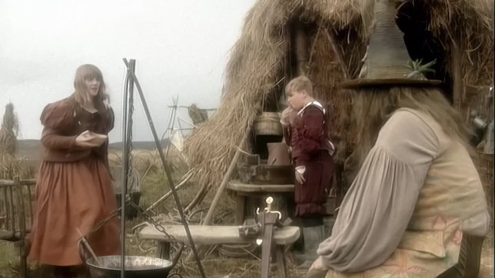 ⁣The Chronicles of Narnia： The Silver Chair (1990) - Episode 2 - A Parliament of Owls