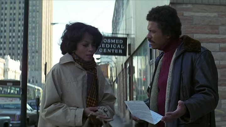 ⁣Mahogany (1975) (1080p)