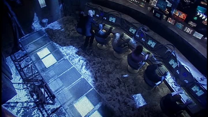 ⁣Doctor Who S01E07 The Long Game