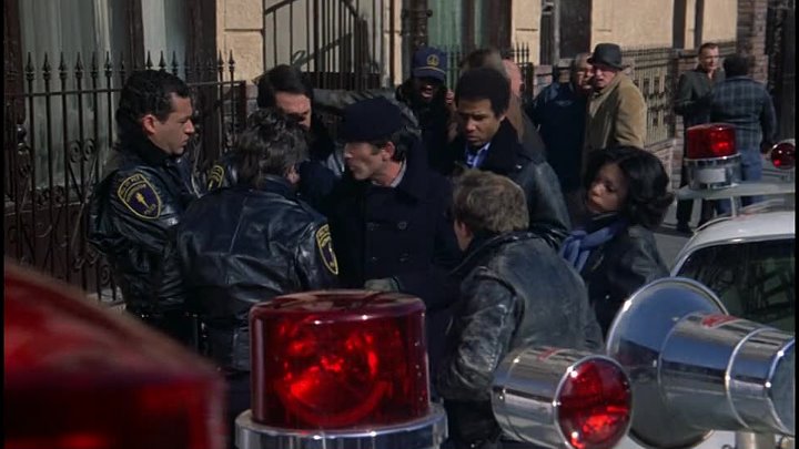 ⁣Hill Street Blues S3 E11 ∙ No Body's Perfect