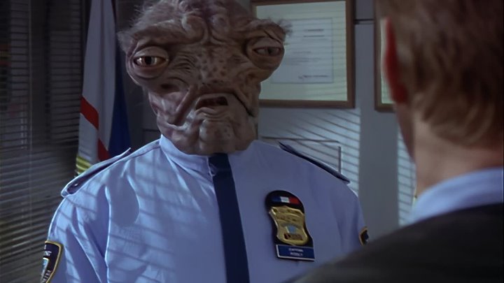 ⁣Space Precinct - S01E01 - Protect and Survive