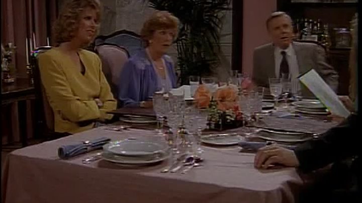 ⁣Coach S02E20 Poodle Springs