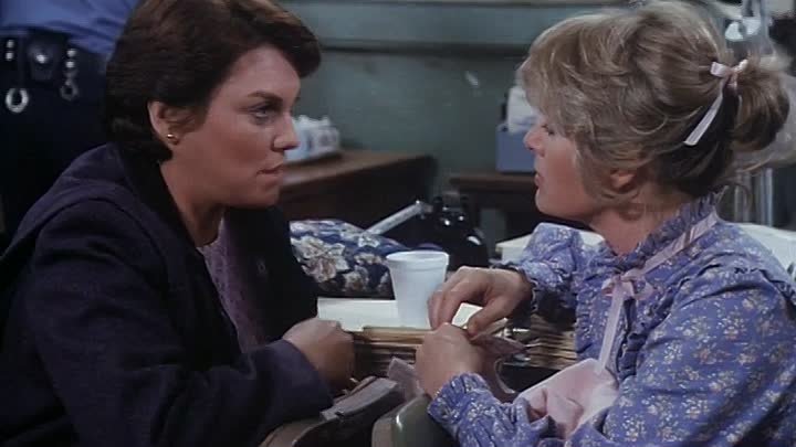 ⁣Cagney & Lacey S04E20 Con Games