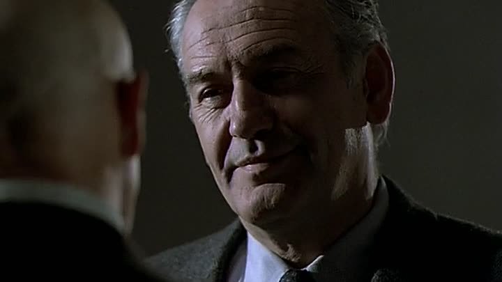 ⁣The Pretender S01E21 The Dragon House (1)