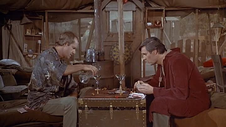 ⁣MASH S06E18 - Your Hit Parade