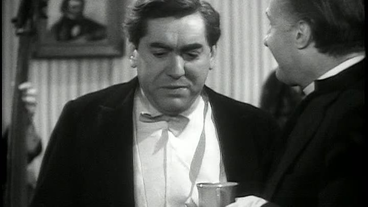 ⁣There's an Airfield at the Bottom of My Garden