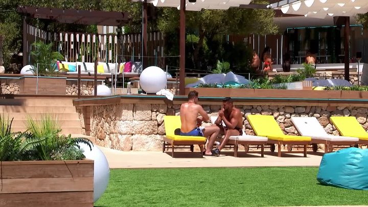 ⁣Love Island S05E02 1080p AMZN WEB-DL DDP2 0 H 264-NTb