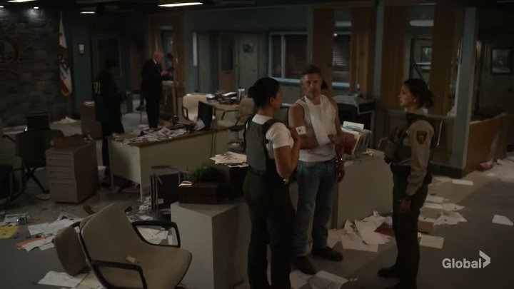 ⁣Sheriff Country S01E10 720p HEVC x265-MeGusta