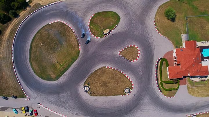 ⁣Wild Vacation Rentals S01E01 720p WEB H264-JFF