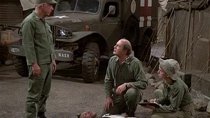 ⁣MASH S07E19 - Hot Lips is Back in Town