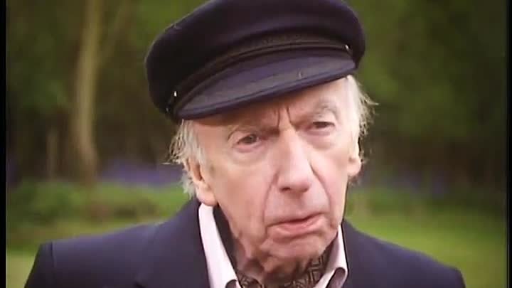 ⁣Waiting for God (1990) [S2E3] Daisy Takes Charge