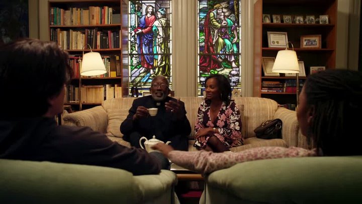 ⁣Shameless US S01E05 Three Boys 720p HEVC x265-MeGusta