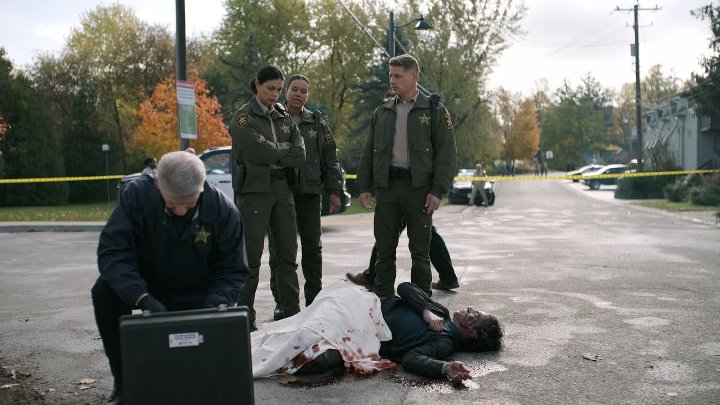 ⁣Sheriff Country S01E11 The Aftermath 2160p AMZN WEB-DL DDP5 1 H 265-RAWR