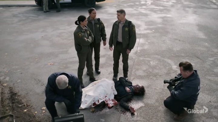 ⁣Sheriff Country S01E11 720p HEVC x265-MeGusta