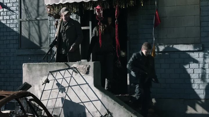 ⁣Falling Skies - Complete Series - Mp4 x264 AC3 1080p