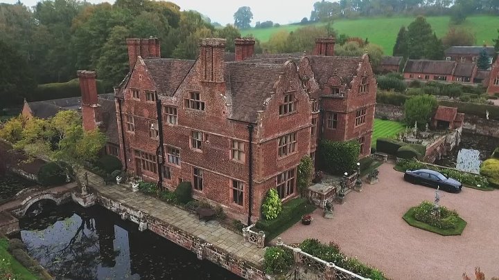 ⁣Rich House Poor House S12E04 720p MY5 WEB-DL AAC2 0 H 264-RAWR