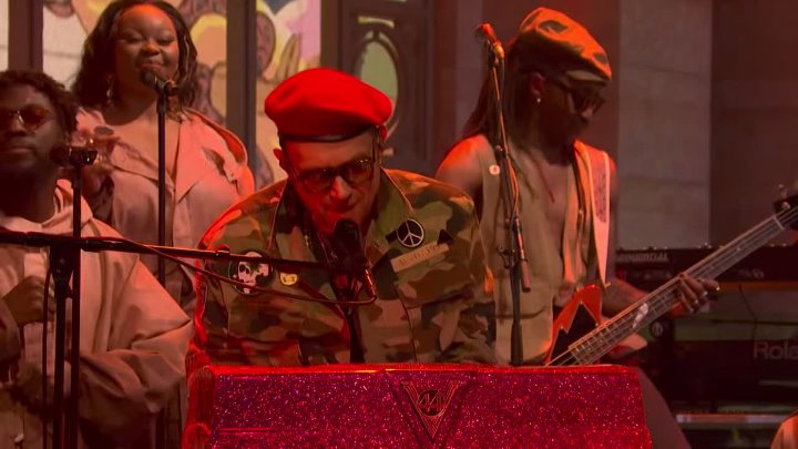 ⁣Saturday Night Live S51E14 Ryan Gosling 720p HEVC x265-MeGusta